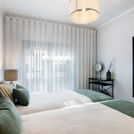 Beira Mar - 1º Esquerdo Ταβίρα