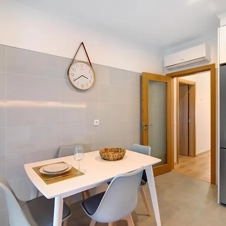 Beira Mar - 1º Esquerdo Ταβίρα