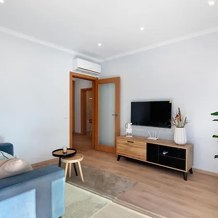 Beira Mar - 1º Esquerdo *